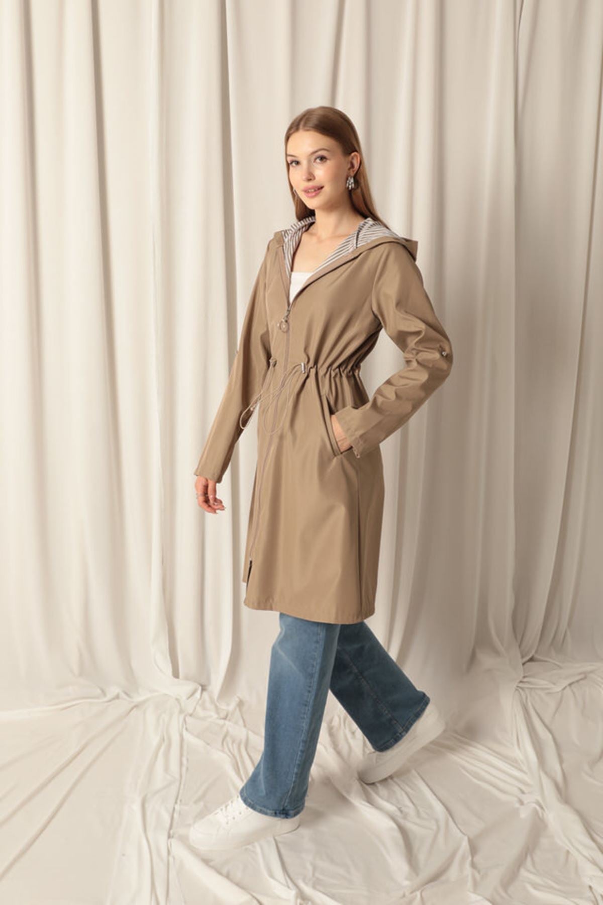 Tan trench coat womens online