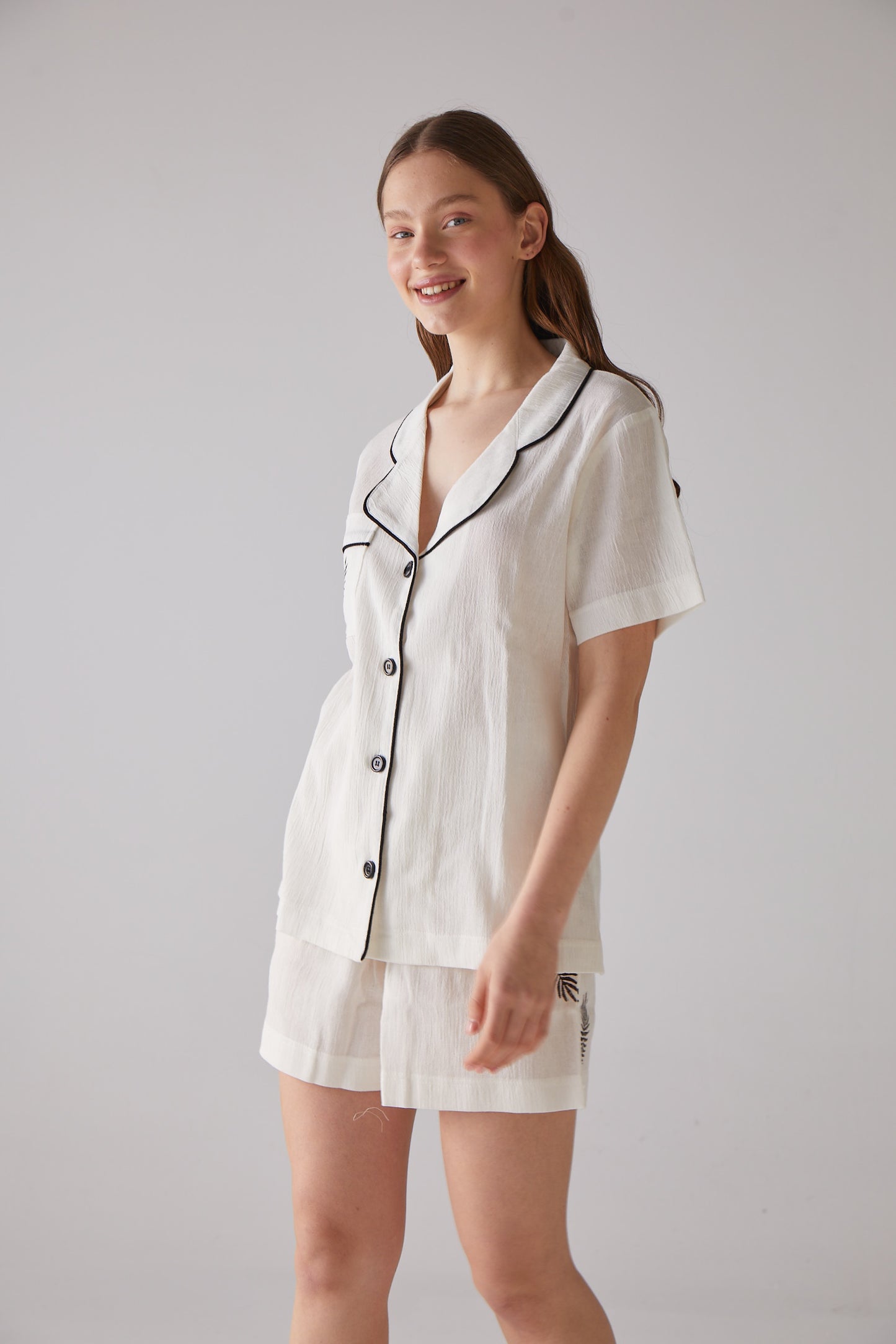 Leaf Pattern White Short Pyjama Set - 100% Organic Cotton