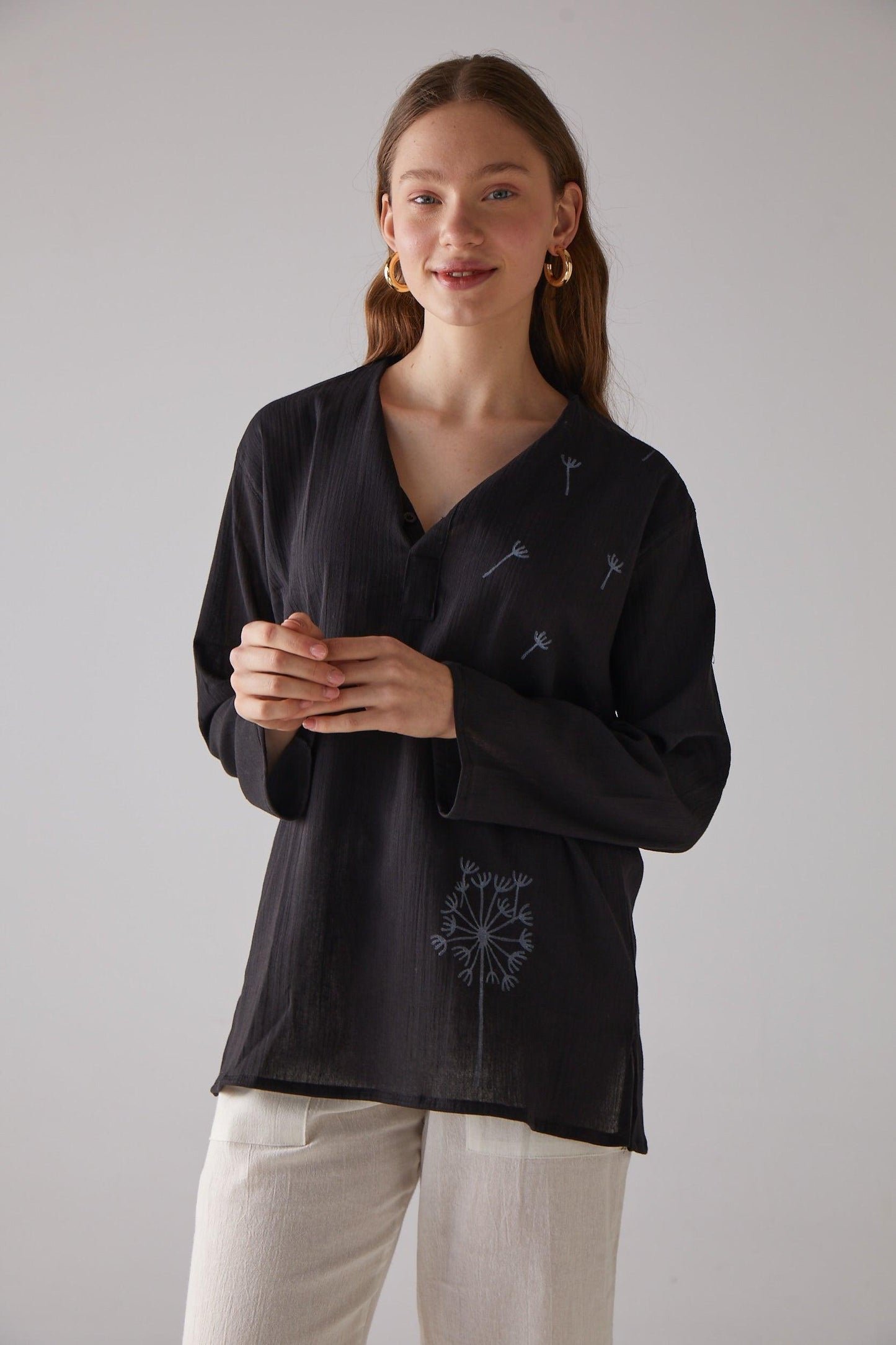 Long - Sleeve Black Shirt with Chicory Pattern - 100% Organic Cotton - trendynow