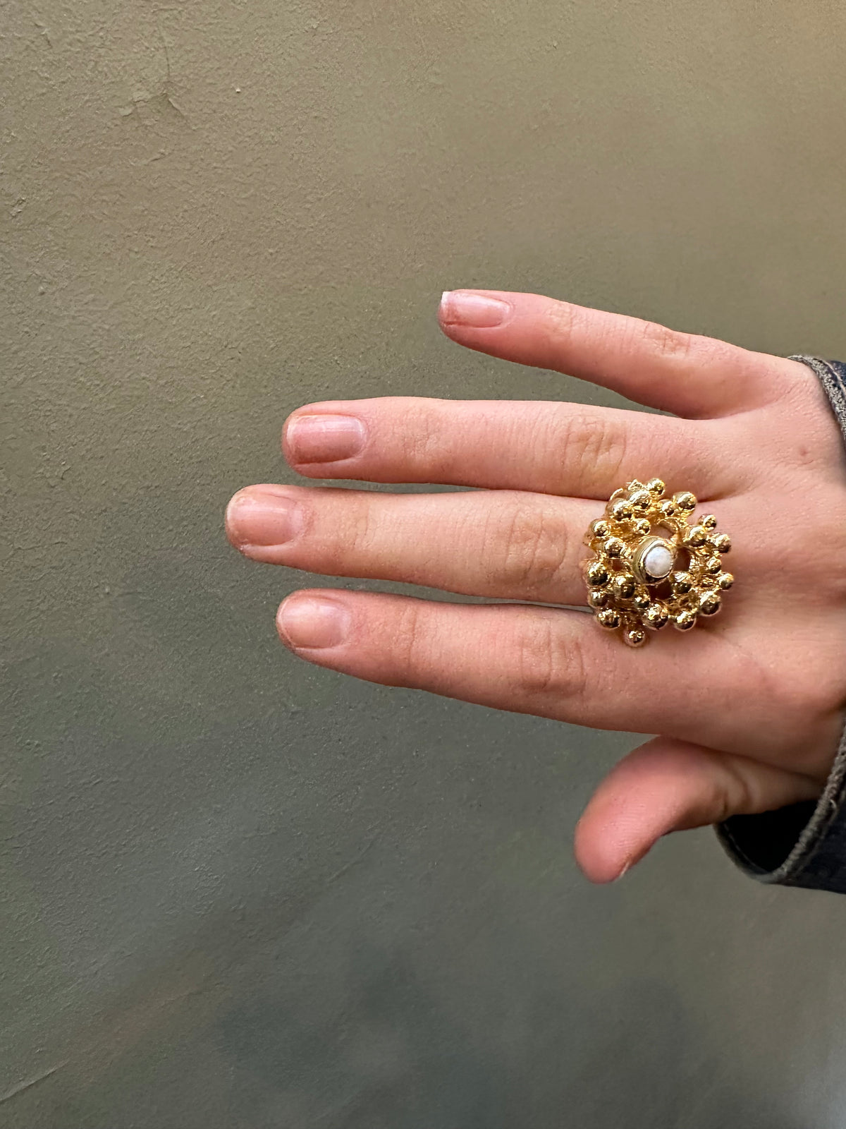 Gold ring <wip>