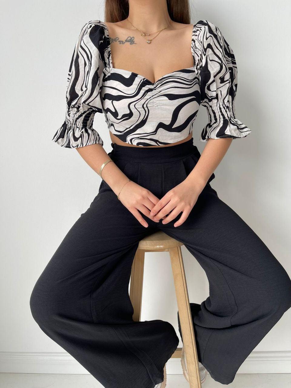 Puff Sleeve Cropped Lenght Poplin Blouse In All-over Printed - trendynow