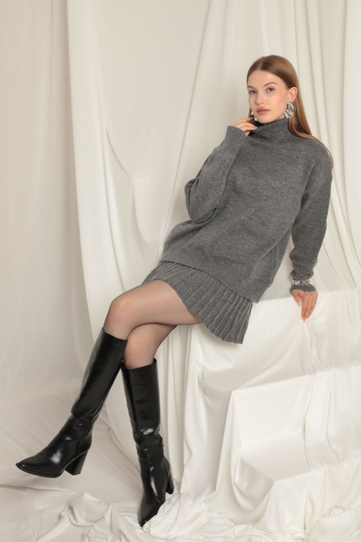 Knitwear Fabric Turtleneck Sweater Anthracite Skirt Set - trendynow