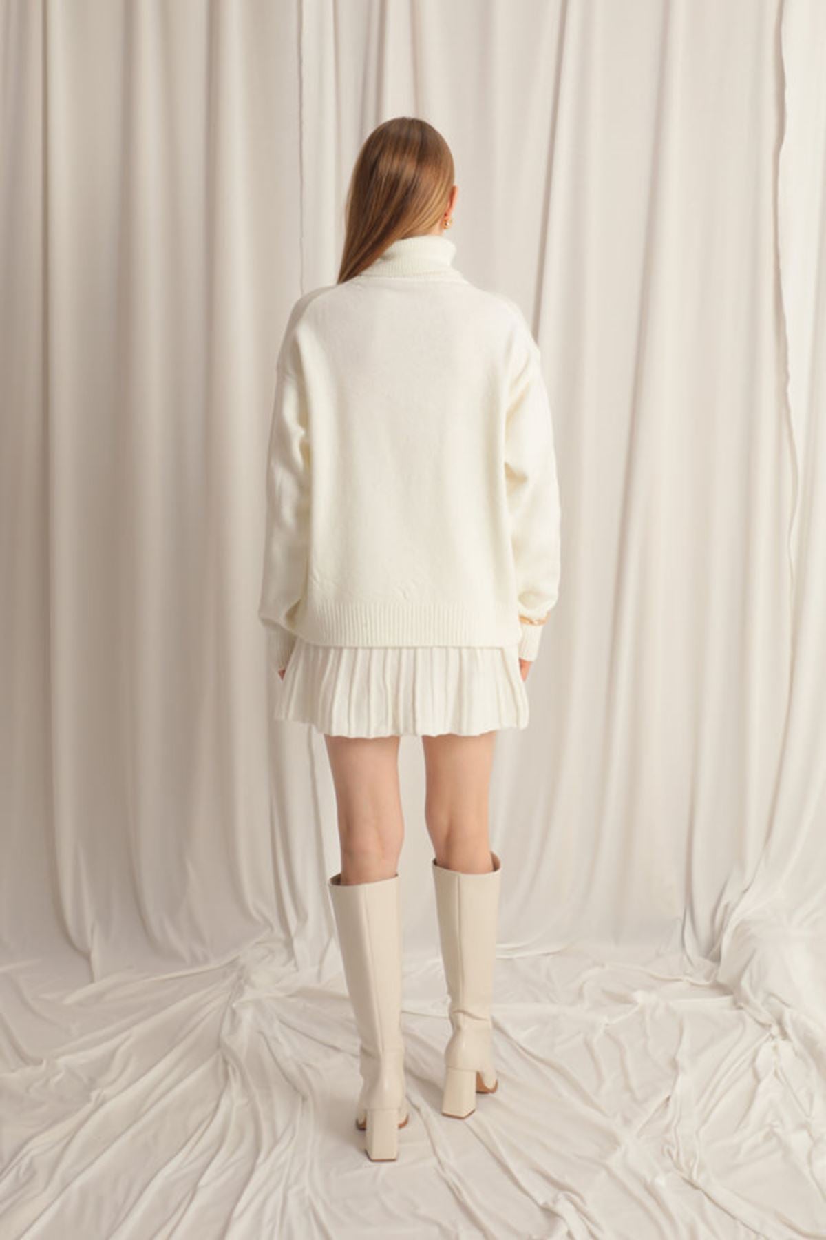 Knitwear Fabric Turtleneck Sweater white Skirt Set - trendynow