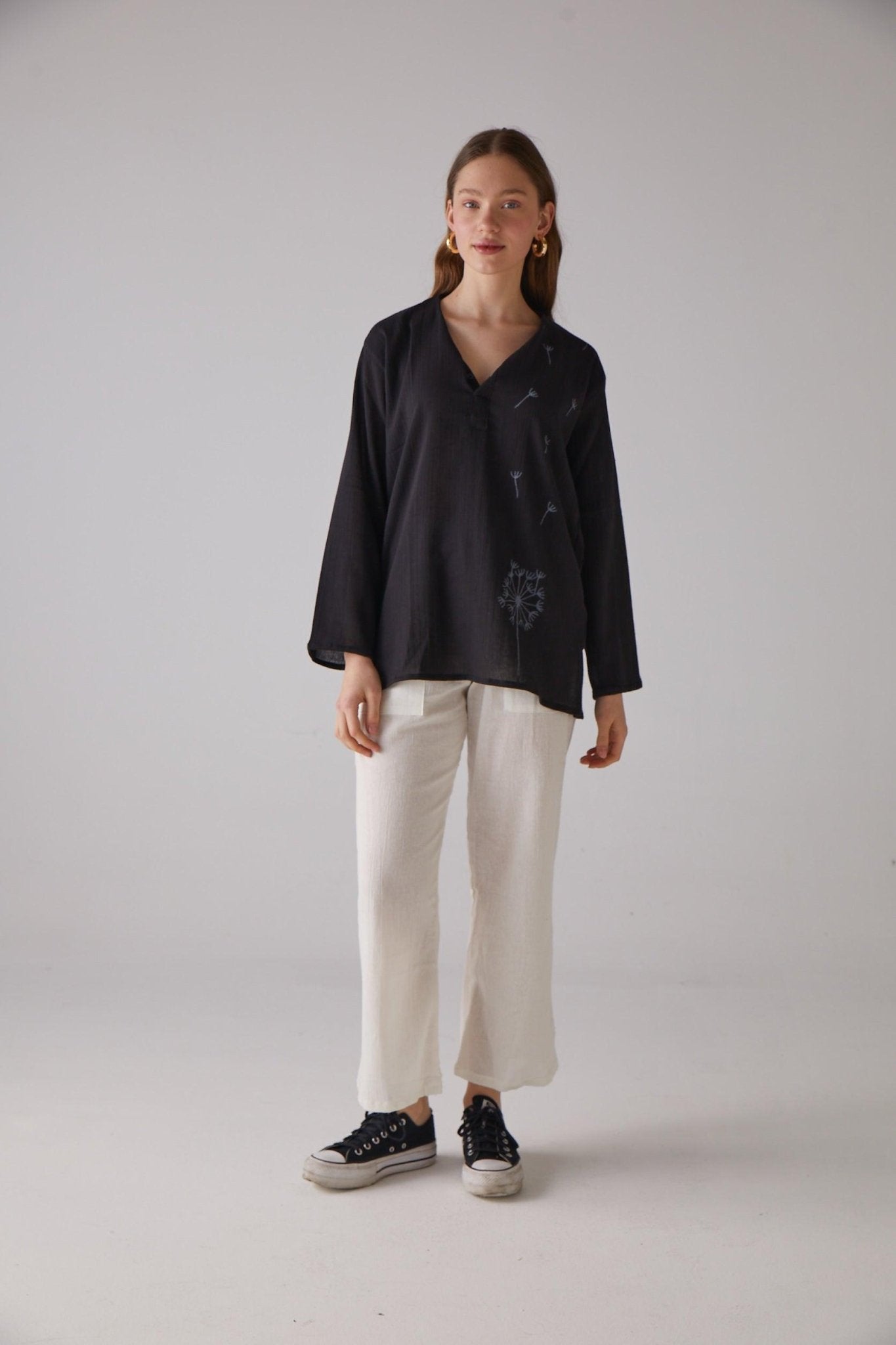 Long - Sleeve Black Shirt with Chicory Pattern - 100% Organic Cotton - trendynow