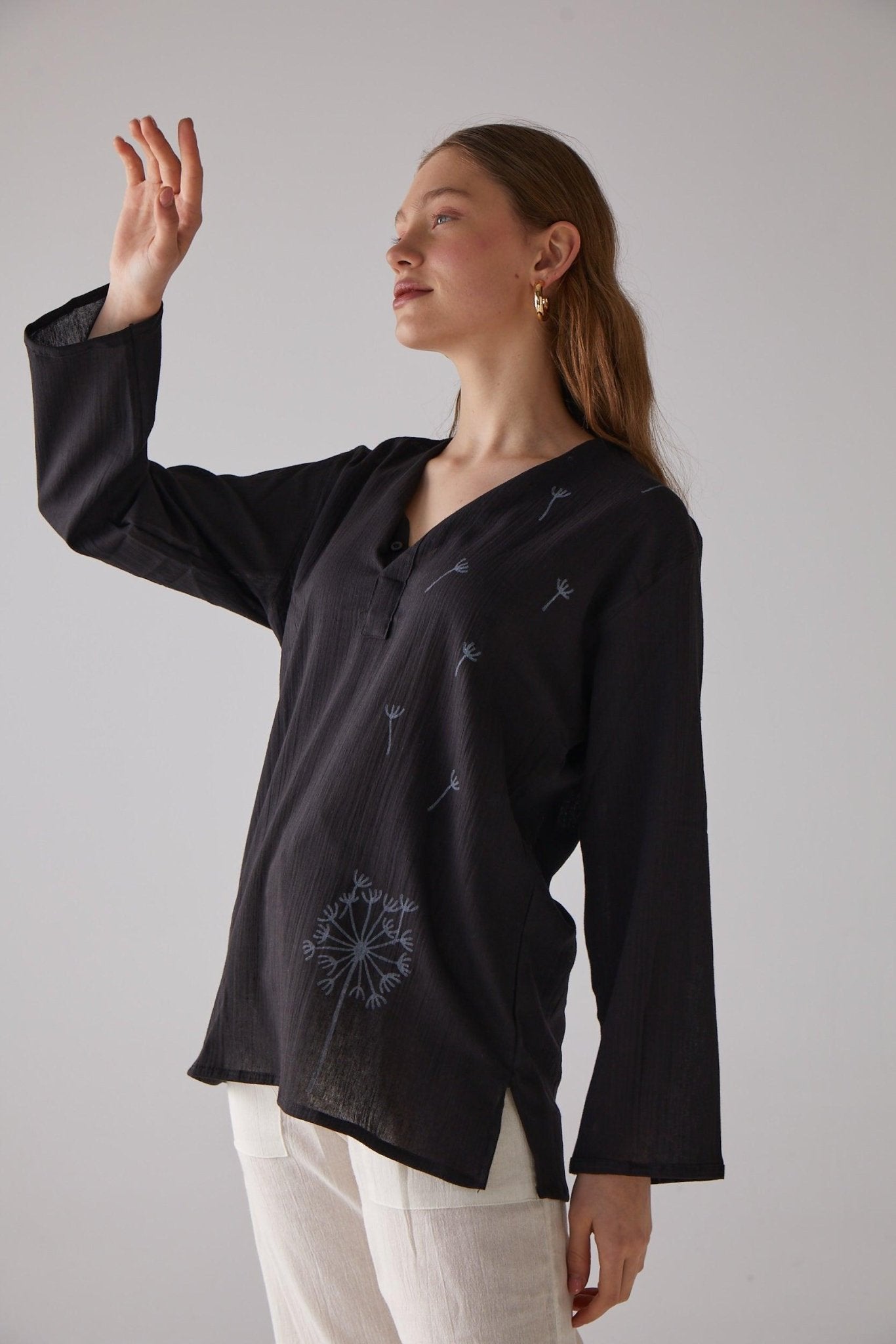 Long - Sleeve Black Shirt with Chicory Pattern - 100% Organic Cotton - trendynow