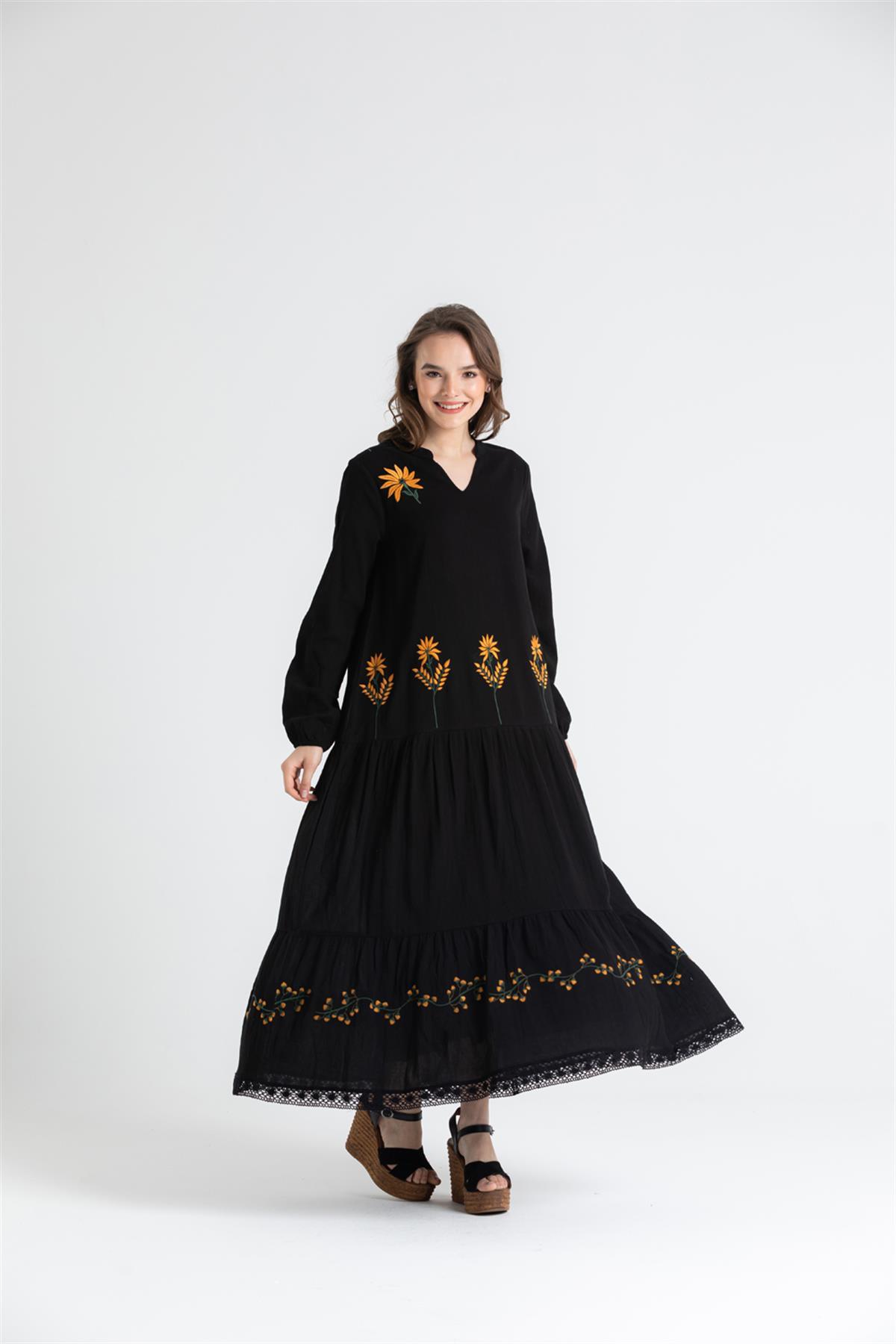 Long - sleeved Sile Cloth Dress With Floral Embroidery And Guipure Lace Detail At The Hem - trendynow