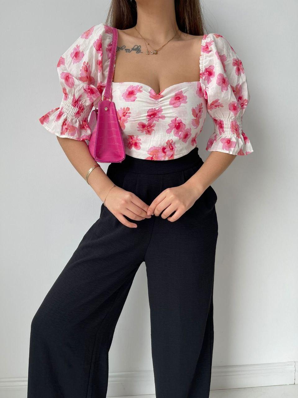 Puff Sleeve Cropped Lenght Poplin Blouse In All - over Printed - trendynow